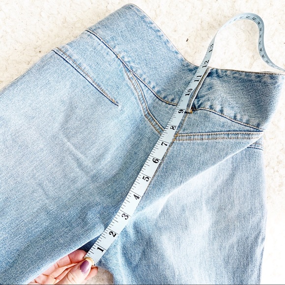 Cache Light Wash Capri Jeans NWOT - Picture 5 of 7